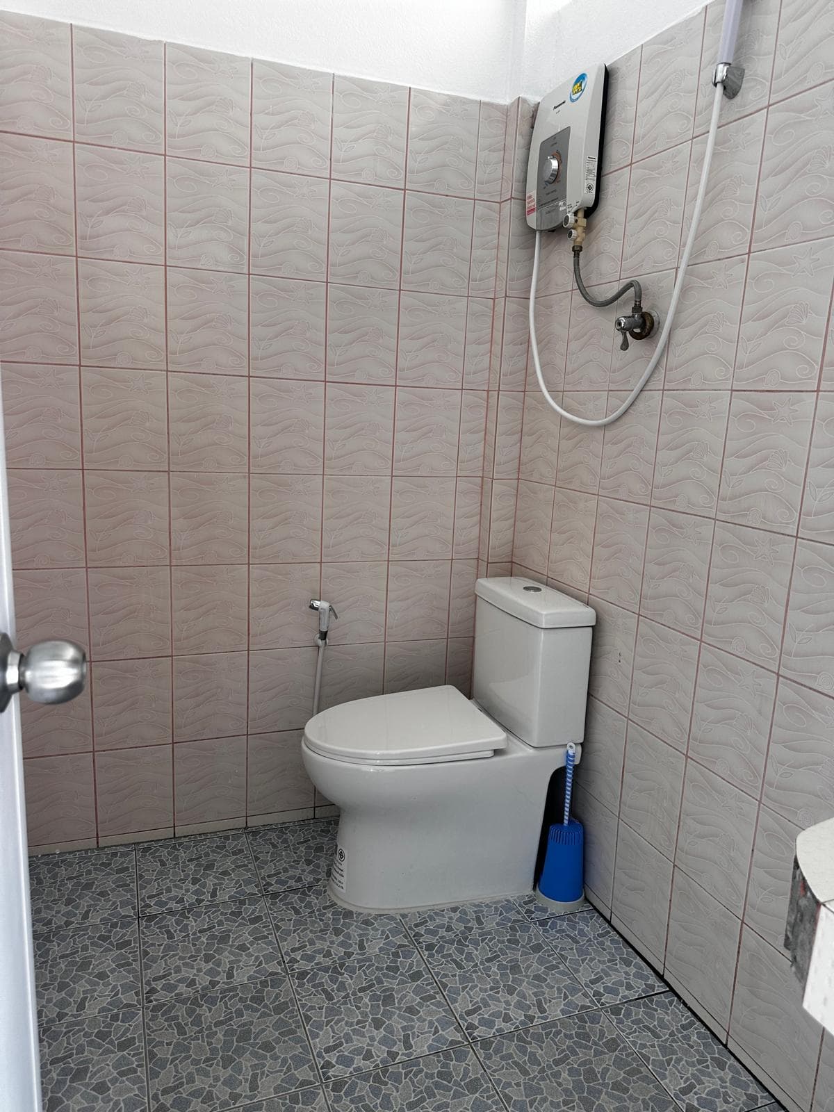 Private bathroom in standard room